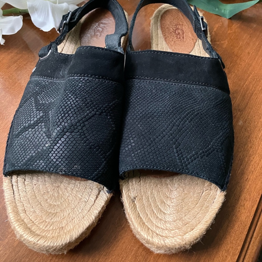 ugg sandles